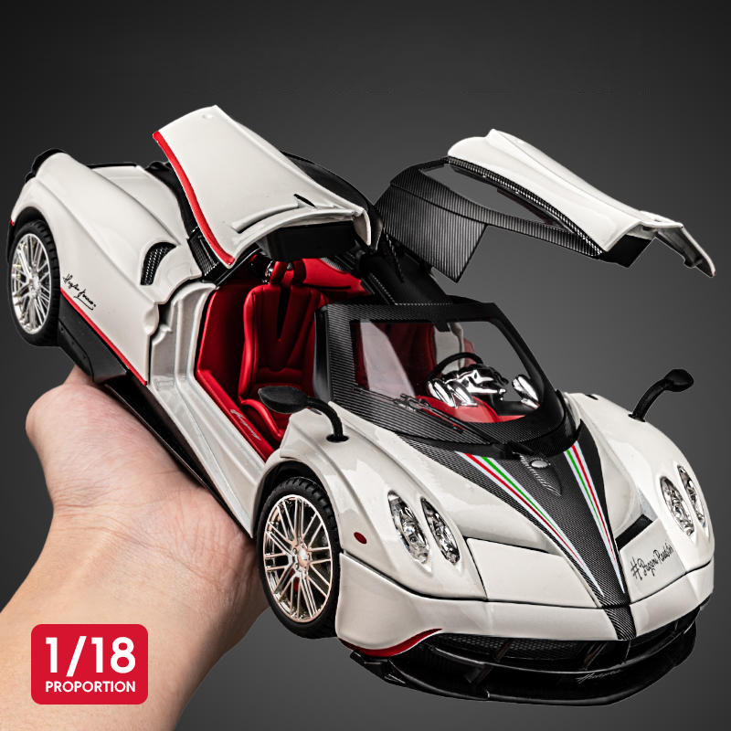 1:18 Pagani Huayra Dinastia Su - Model Kit Lamborghini 评论和价格