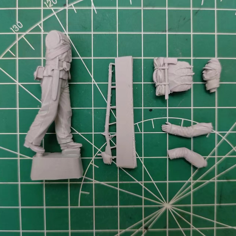 1/35 Scale Resin Soldier Figur - Model Kit Wargreymon 评论和价格